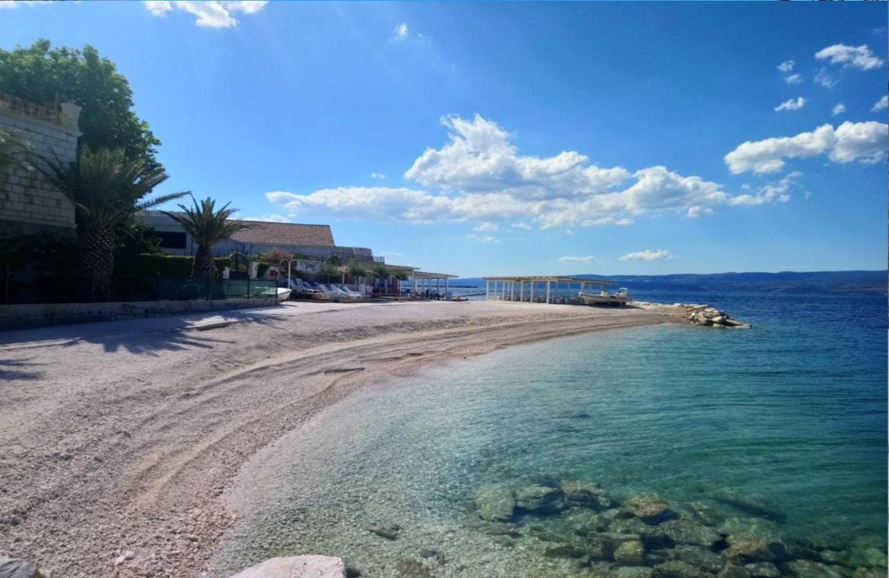 Beach Sunrise Apartments Dugi Rat Exterior foto