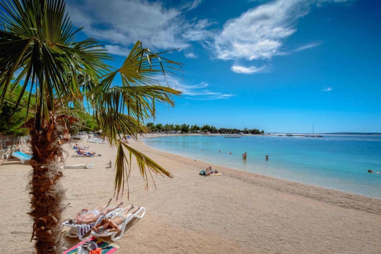 Beach Sunrise Apartments Dugi Rat Exterior foto