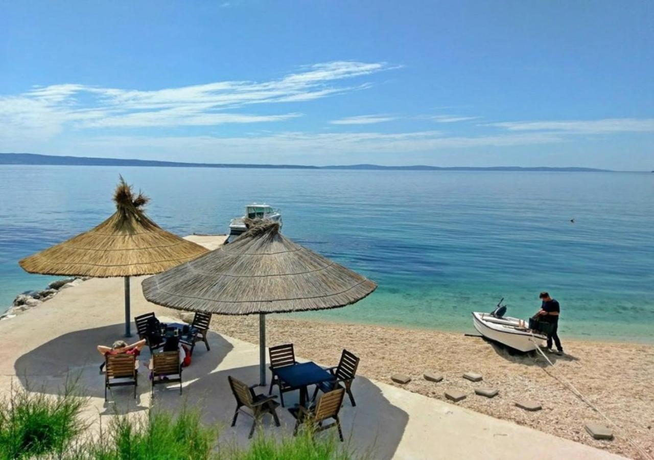 Beach Sunrise Apartments Dugi Rat Exterior foto