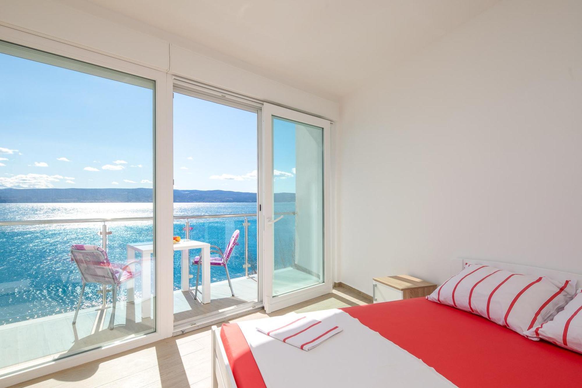 Beach Sunrise Apartments Dugi Rat Exterior foto
