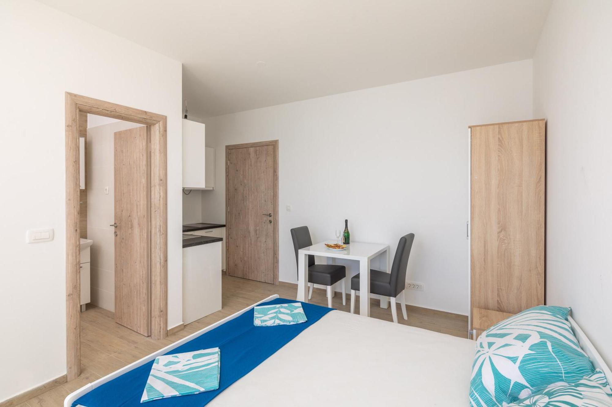 Beach Sunrise Apartments Dugi Rat Zimmer foto