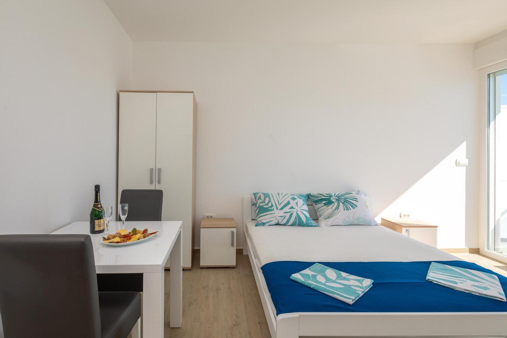 Beach Sunrise Apartments Dugi Rat Zimmer foto